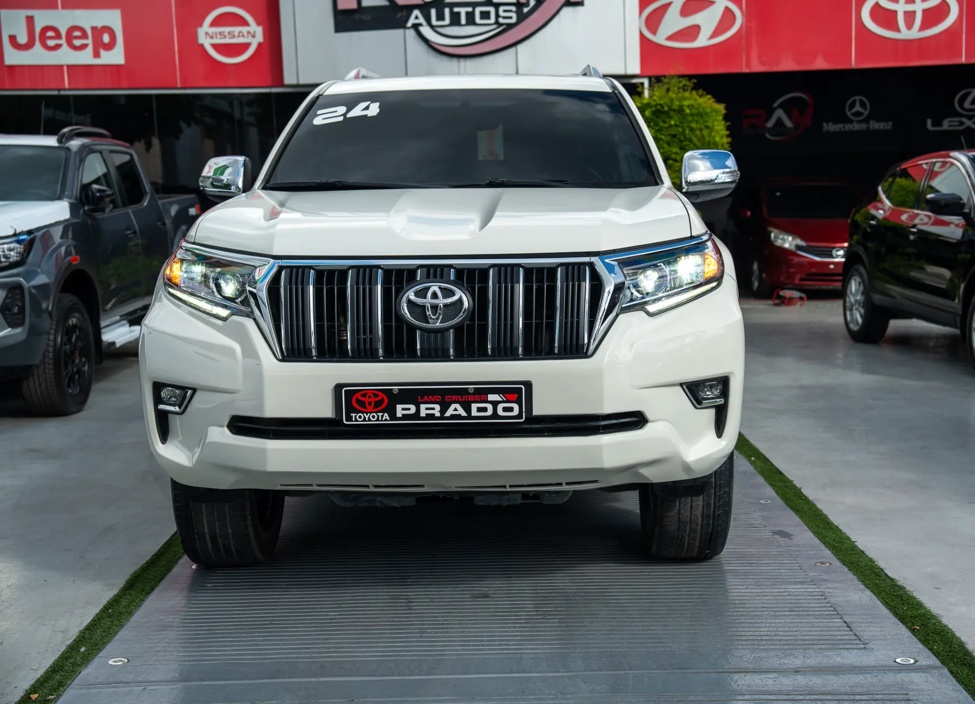 Toyota Land Cruiser Prado TXL 2024 - Imagen 2
