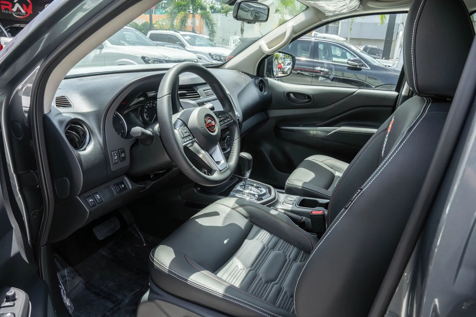 Nissan NAVARA PRO-4X 2025 - Imagen 5